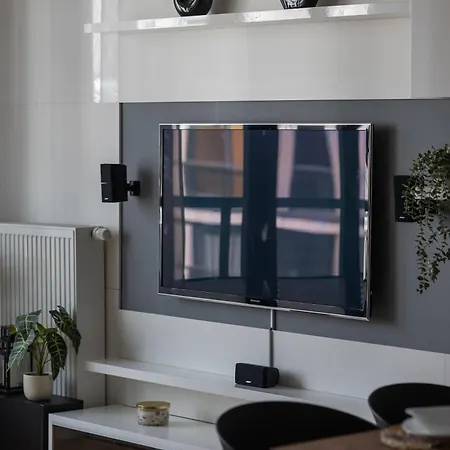 Big Family For 8 People With Garage And Balcony By Renters شقة وارسو