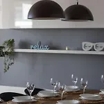 Big Family For 8 People With Garage And Balcony By Renters 아파트